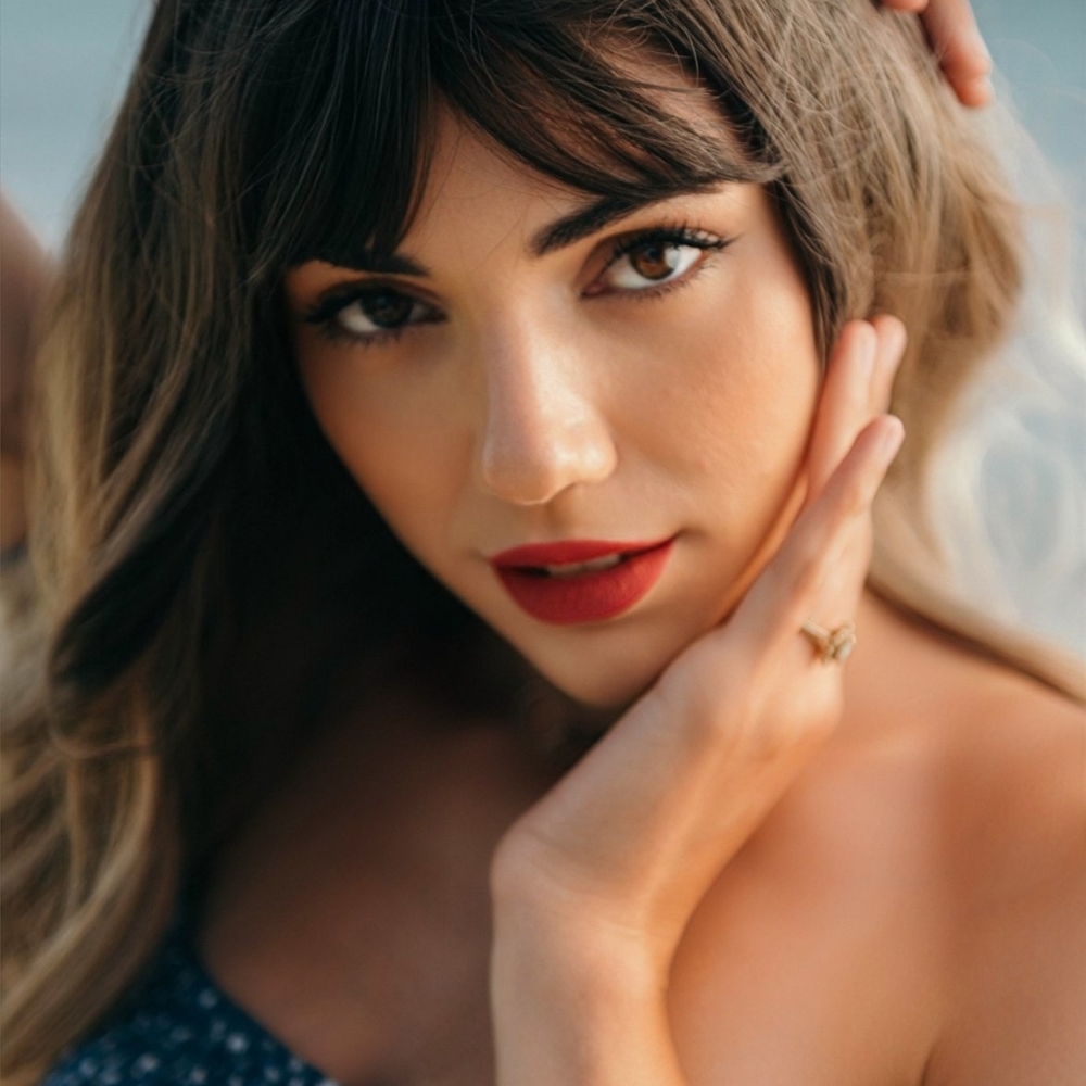 Meet your Posher, Azura